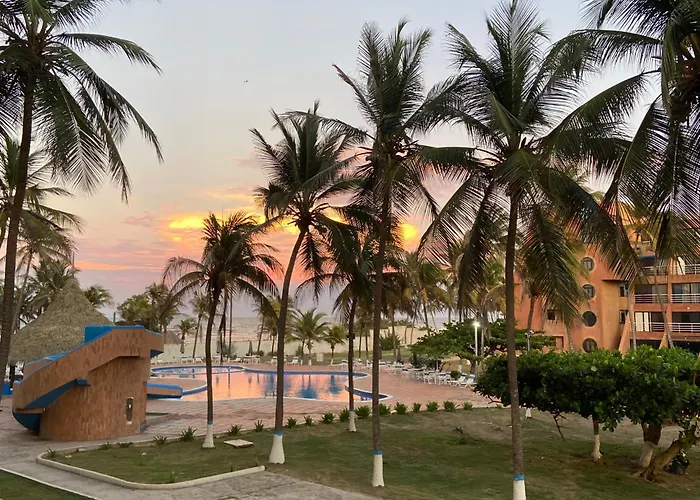 Apartamento En Tucacas Cocotero Mar 2 Con La Playa A Tus Pies