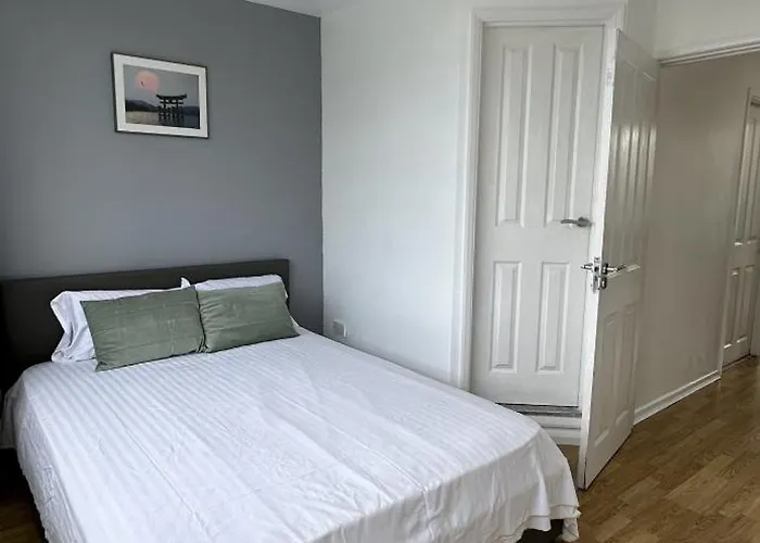 Ferienwohnung Leafy Sanctuary In Putney London