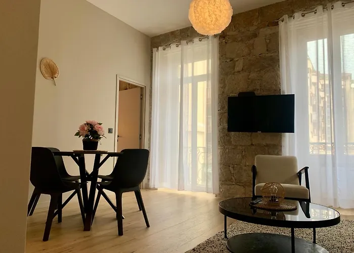 Aparthotel Riviera - Balcon Barla - Old Port Place Du Pin Nizza