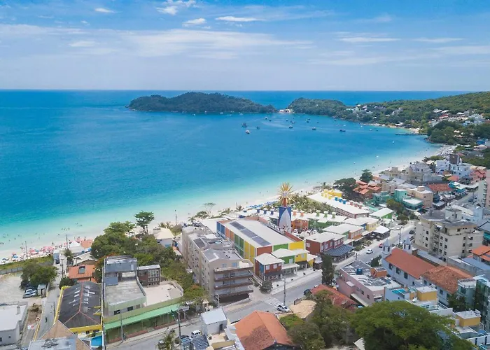Solar De Bombinhas 204 - Localizacao Privilegiada E Otimo Custo-Beneficio A 30M Da Praia.