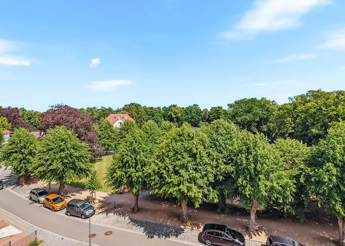 1 Bedroom Beach Front Apartment In Ostseebad Kühlungsborn