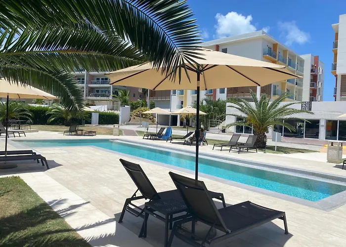 Modern Ocean And Airport View Condo In Maho, Pool, Gym, Walk To Maho Beach,Mullet Bay, Dinning, Night Life