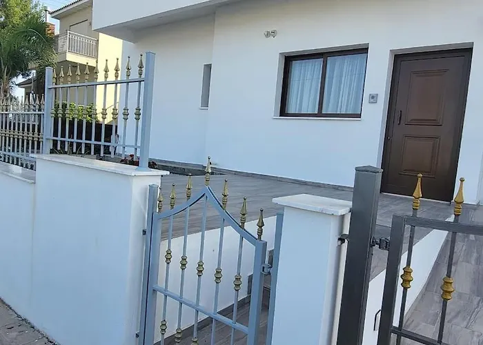 Villa Limassol Mountain And Sea Views