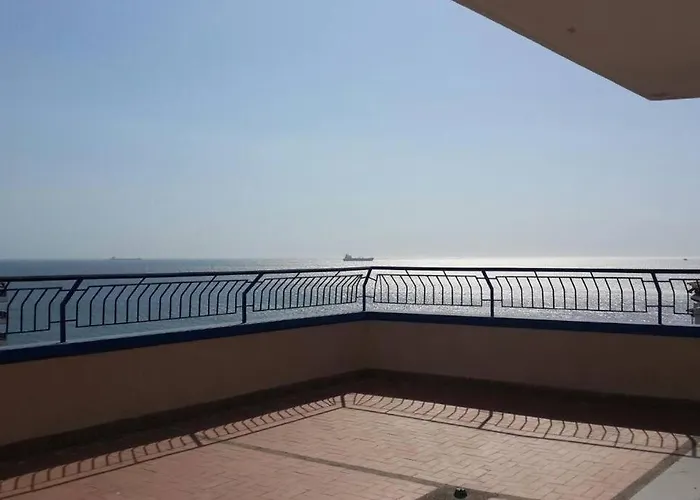 Apartamento En Edificio Bello Mar Santa Marta 