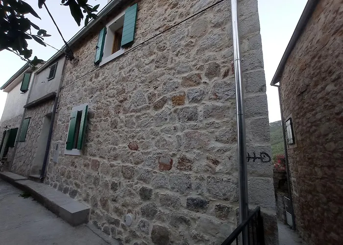 Apartments With Wifi Pitve, Hvar - 22114 Jelsa 