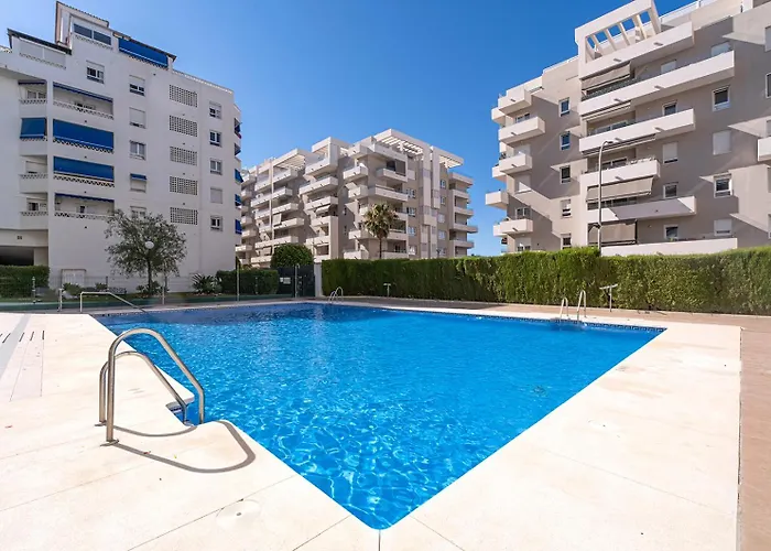 Quality Apartment Sleeps 8 Airconditioned Underground Parking Ultra Fast Wifi Marbella