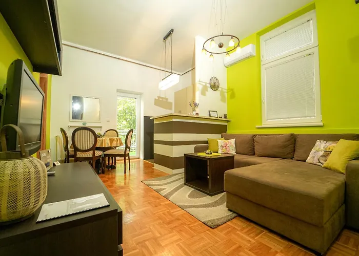 1Bdr In Heart Of City Center Sarajevo