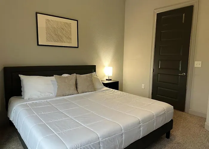 Peony At Millennium - Elegant 2 Bed Apt In Houston