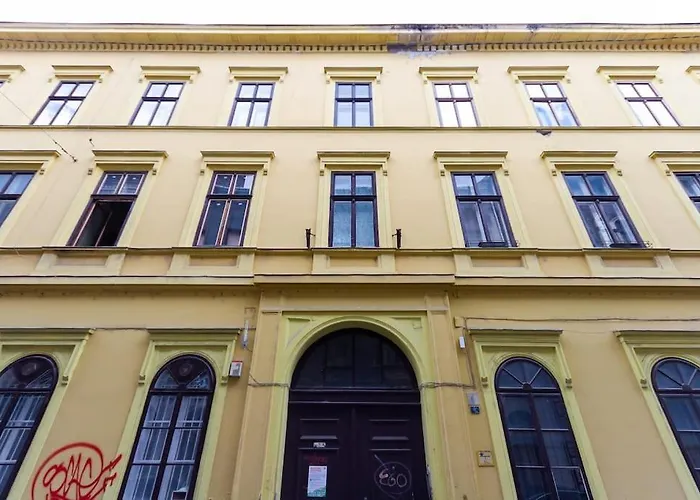 Opera Central Suite 3Br W Sauna By Newave Apartments Budapest