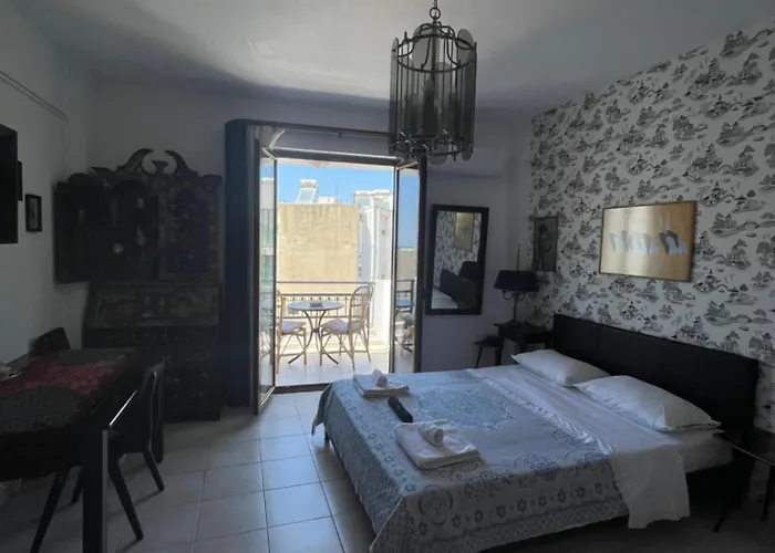 Retire Flat In The Heart Of City Iraklio
