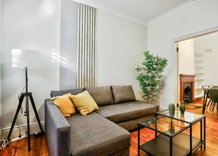 Cosy 3 Bedroom House Chippendale Central Newtown Sydney