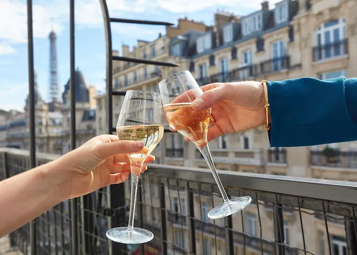 Hotel Passy Eiffel Paris