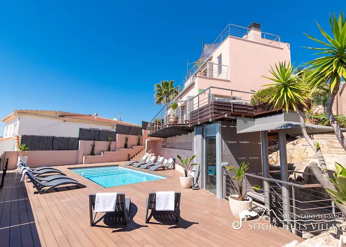 Stylish Villa Havana With Sea Views, Private Pool & A/C Sitges