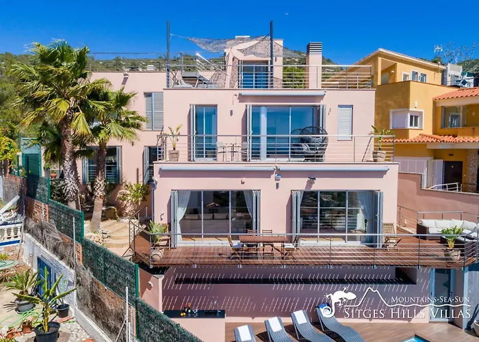 Stylish Villa Havana With Sea Views, Private Pool & A/C Sitges