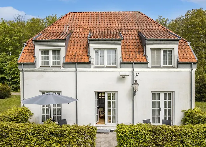 Cozy Home In Faaborg With Wifi