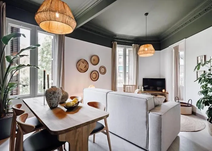 Bari - 2 Bedroom And Office In Sant Antoni Barcelona