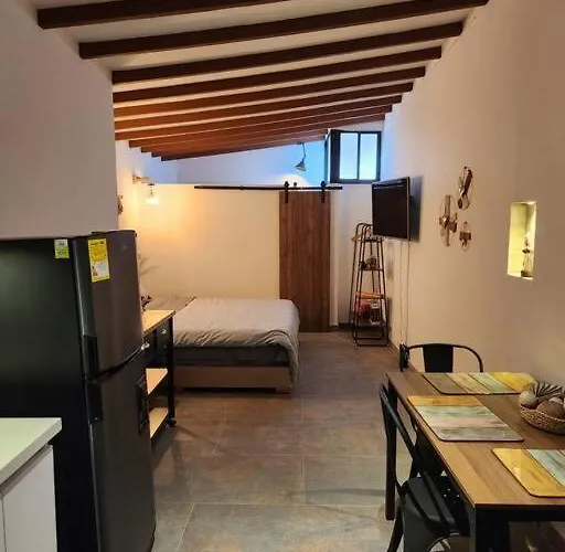 Apartaestudio En El Poblado Medellín