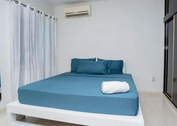 Nice And Modern With King Size Bed Praia