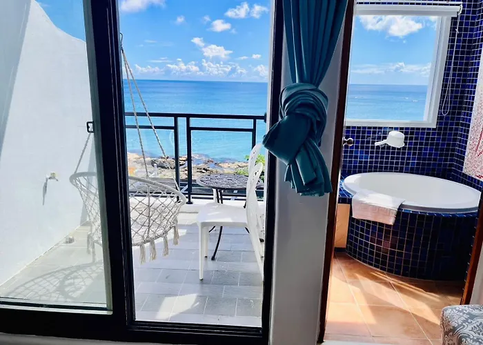 Rockhand Homestay Cape Eluanbi