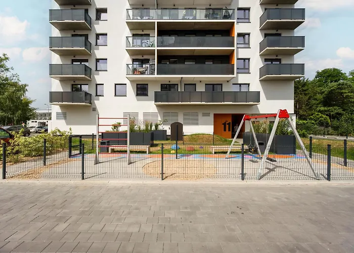 Eleganckie Studio We Wroclawiu Z Parkingiem I Biurkiem Do Pracy Zdalnej By Noclegi Renters