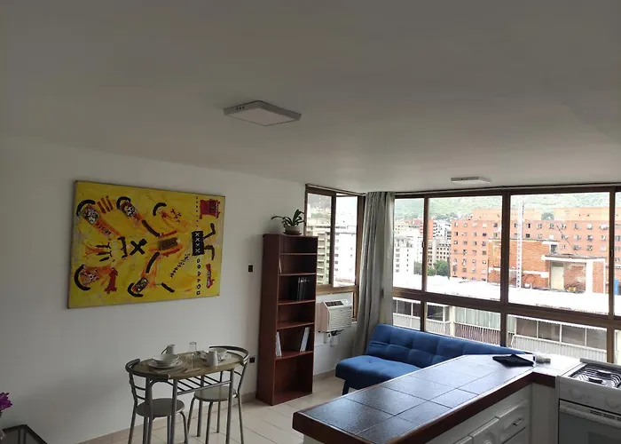 Apartamento Cerca Del Boulevard De Sabana Grande Y Zona Comercial Caracas