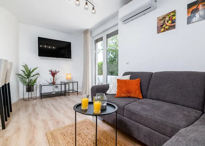Apartment Graz By Interhome Rovinj