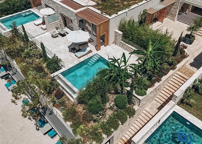 Drymades Inn Resort Dhërmi