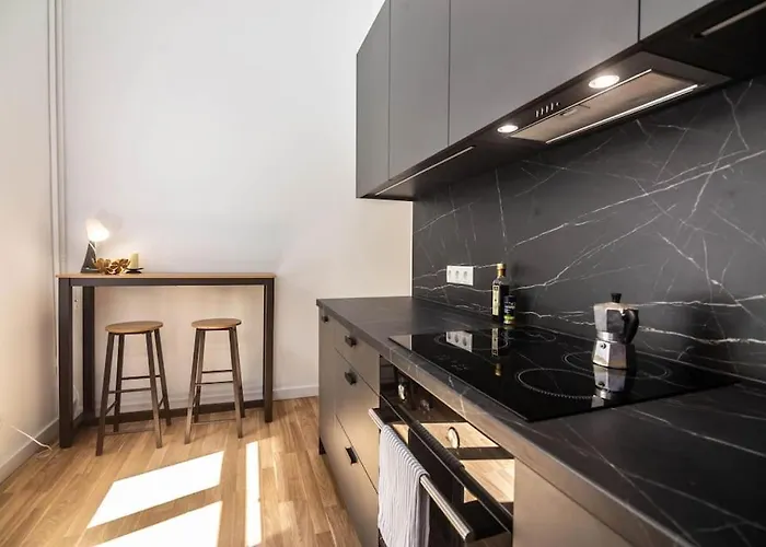 Cozy 2-Bedroom Oasis In Central Riga