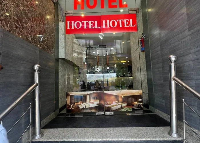 Airport Hotel Port View,Complimentary Airport Pickup Or Drop Neu-Delhi