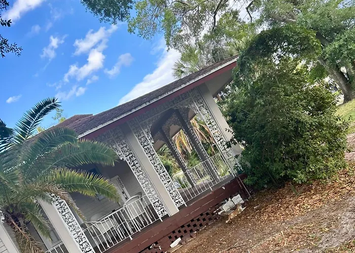 Renovated Peaceful Luxury Walk To Mall Park Publix Orlando