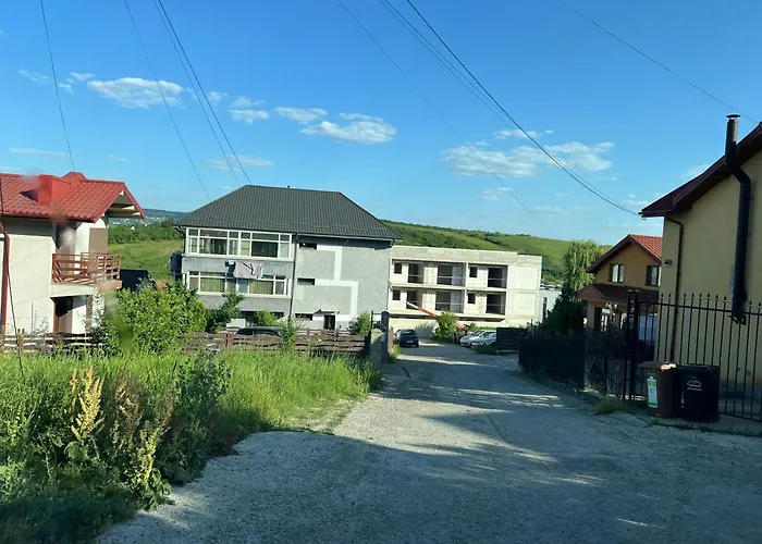 Hill View Apartment With Free Parking Iasi