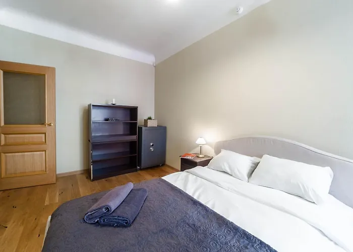 Classic 3-Bedroom In Riga