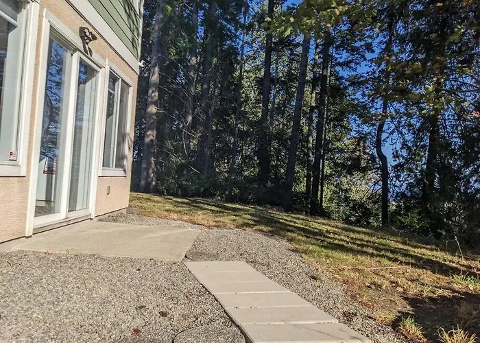 Charming 3 Bedroom Suite Victoria