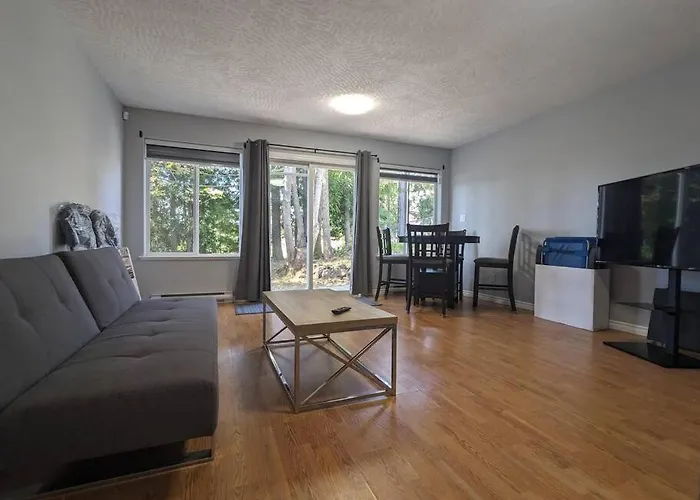 Charming 3 Bedroom Suite Victoria