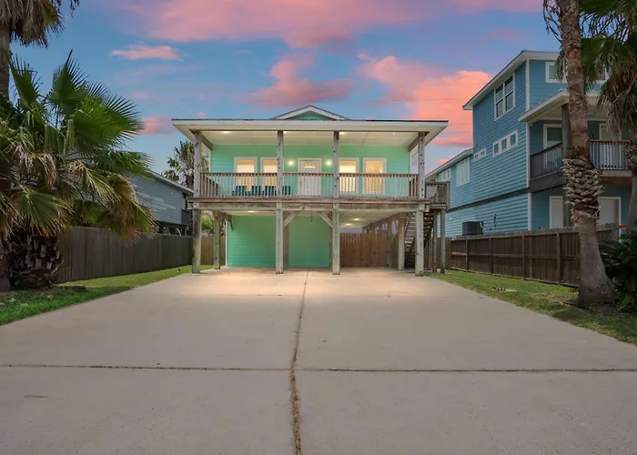 Villa Shark Attack Port Aransas