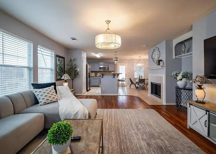 Cozy 3 Bedrooms House - Feel Like Home Houston