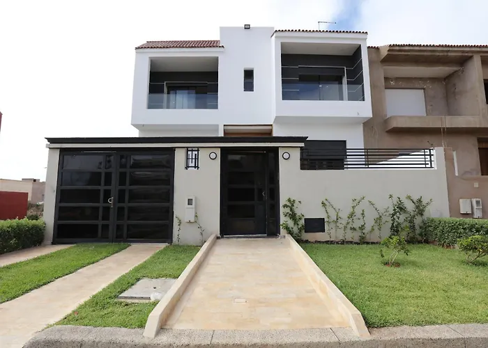 Villa Avec Piscine A 5 Min La Plage A Sidi Rahal Casablanca