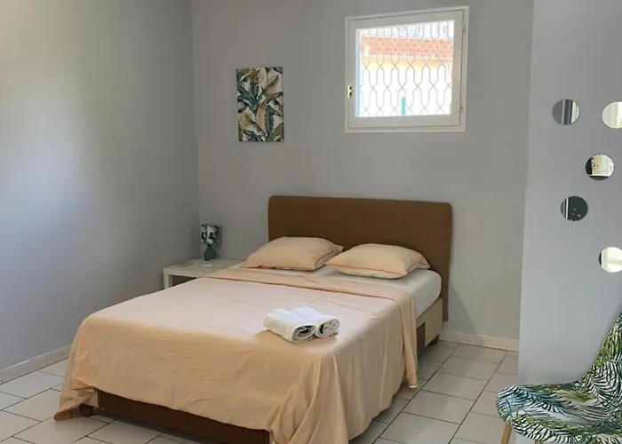 La Villa Bleue 2, Les Trois Ilets