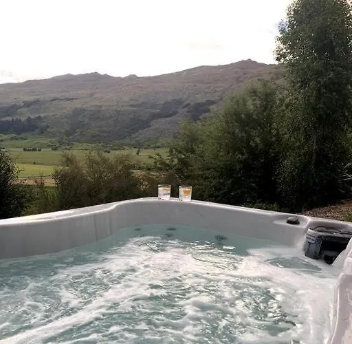 The Pines Guesthouse - New Re-List Arrowtown