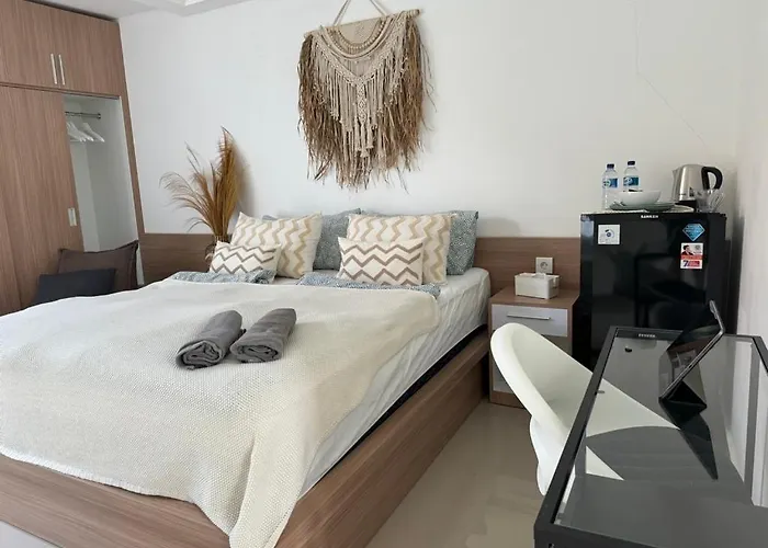Homelybali, Cozy Studio In Rajapala! Seminyak