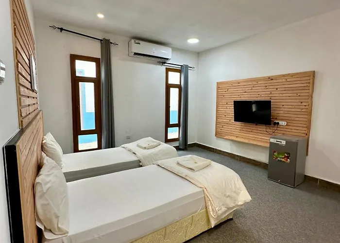 Private Rooms In Shared Beach Chalet - 1 Ras al Hadd