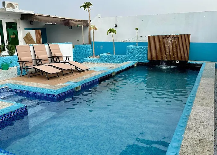Private Rooms In Shared Beach Chalet - 1 Ras al Hadd