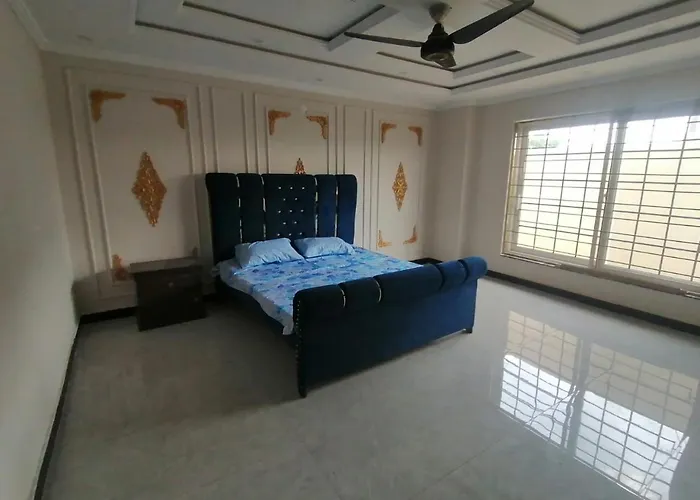 Luxury Room In Bahria Town Rawalpindi