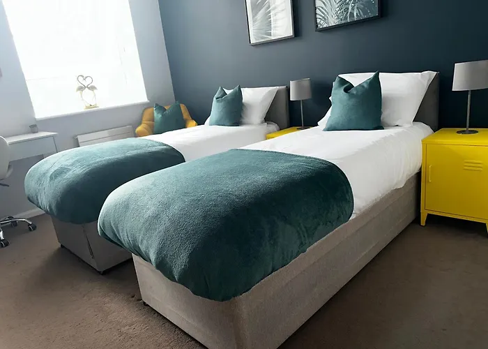 Top Floor Apartment In City Centre Hove