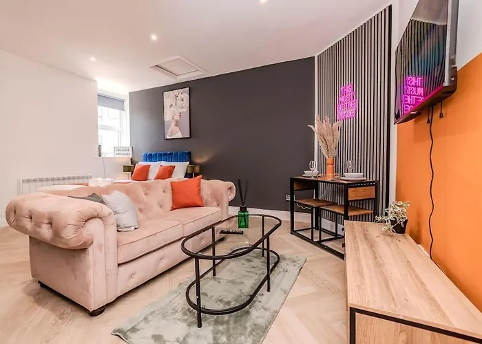 Beautiful Studio Next To Beach & Shopping Center Hove