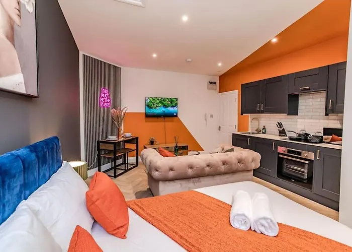 Beautiful Studio Next To Beach & Shopping Center Hove
