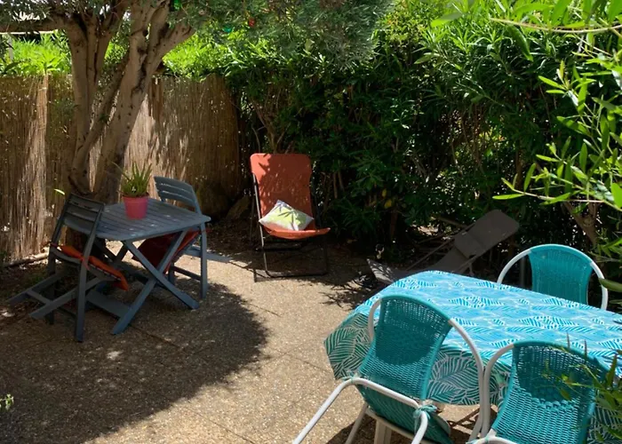 Le Lavandou Rdj Avec Piscine Residence Le Lavandor