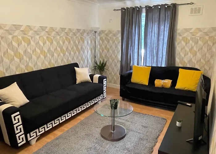 Lovely & Spacious Flat-Deptford Creekside London
