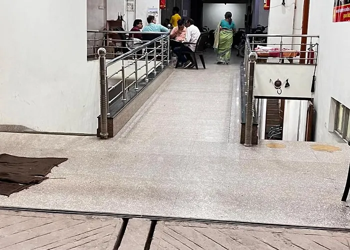 Shri Ram Paying Guest House 3 Bhk Varanasi