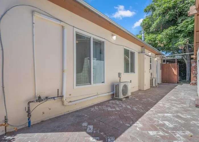 Villa Woodland Victory Hideaway Los Angeles